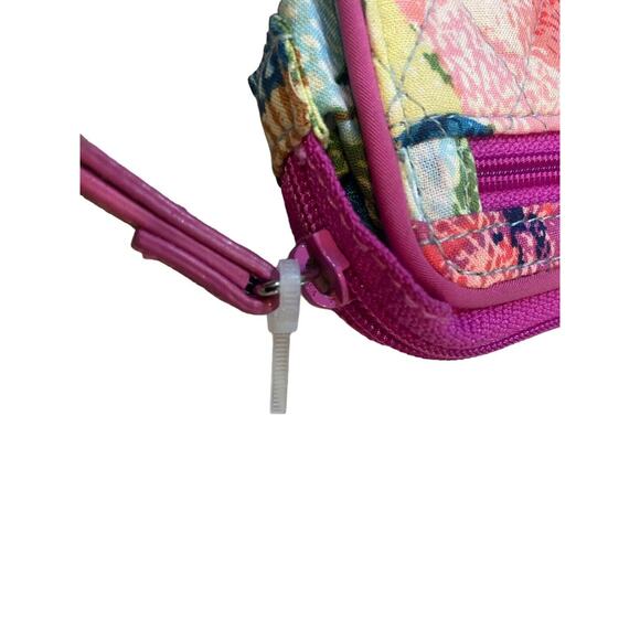 Vera Bradley RFID Front Zip Wristlet Superbloom EUC - Picture 6 of 6